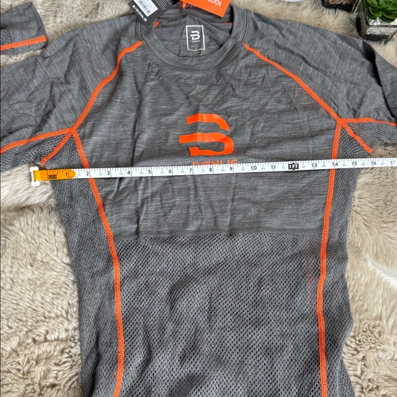 NWT Bjorn Daehlie Airnet Shirt Wool Base Layer Gray Shocking Orange Long Sleeve - Picture 11 of 12